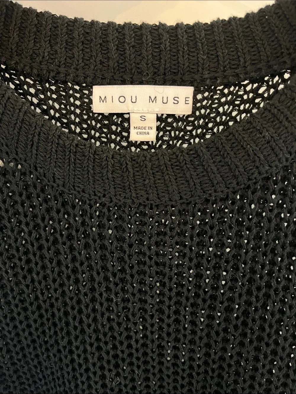 Miou Muse Black Sleeveless Crew Knit Sweater